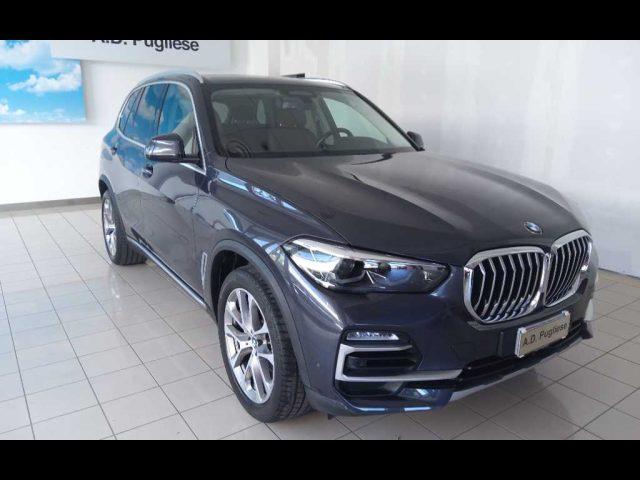 BMW X5 (G05/F95) -  xDrive30d xLine