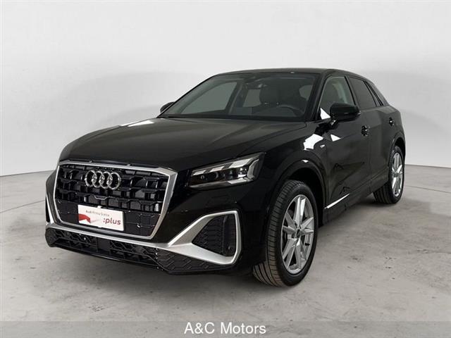 AUDI Q2 30 TDI S tronic Identity Black