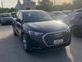 AUDI Q3 35 2.0 tdi Business s-tronic