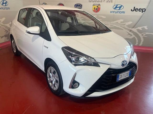 TOYOTA YARIS 1.5 Hybrid 5 porte Business