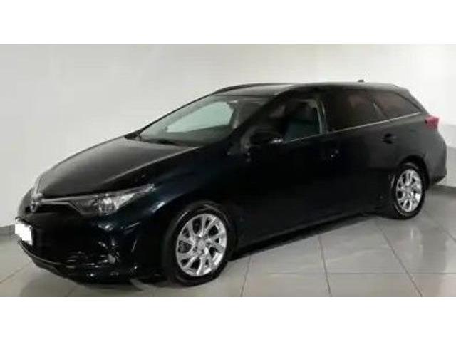 TOYOTA AURIS 1.8 Hybrid Active