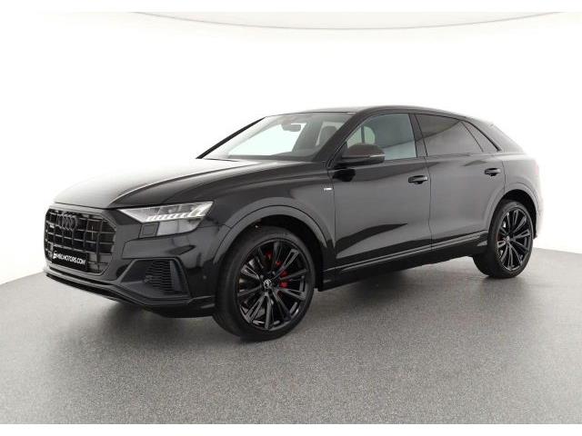 AUDI Q8 55 TFSI competizione+ S line Sport Matrix 23&quot;