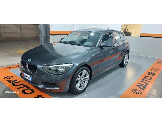 BMW SERIE 1 Unico Pro+Auto+Navi+Sensori Posteriori