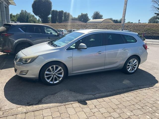 OPEL ASTRA 1.7 CDTI 110CV Station Wagon Cosmo