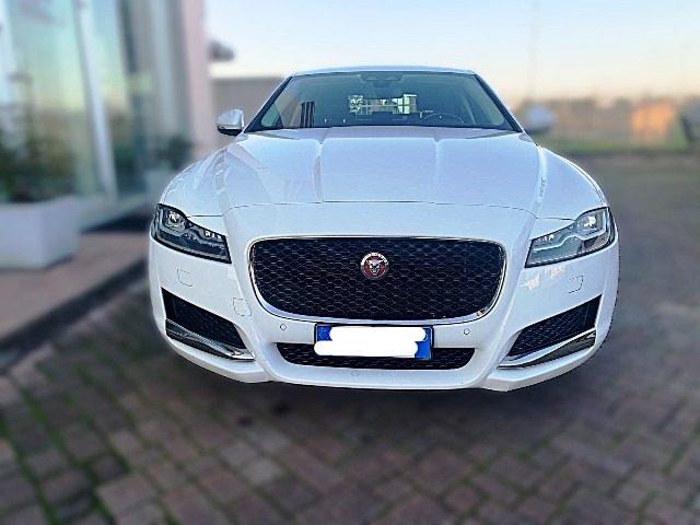 JAGUAR XF 2.0 D 180 CV AWD aut. Portfolio