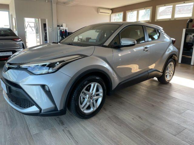 TOYOTA C-HR 1.8 Hybrid E-CVT Business