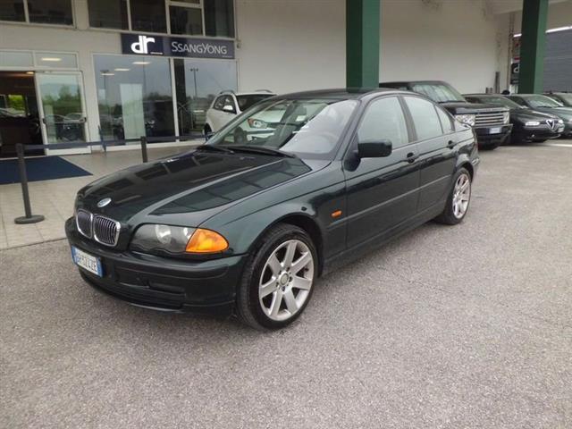 BMW SERIE 3 318i cat 4 porte