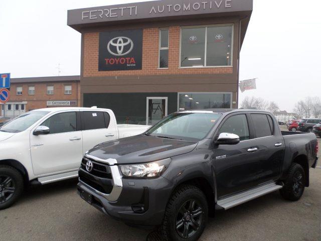 TOYOTA HILUX 2.4 D-4D A/T 4WD 4 porte Double Cab Executive