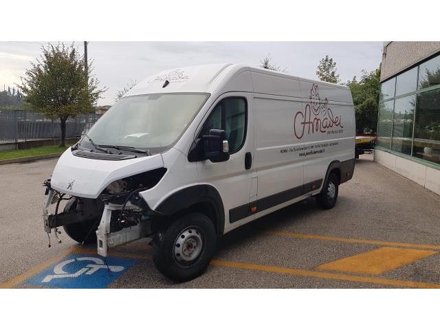 PEUGEOT BOXER 435 2.2 BlueHDi 165 S&S