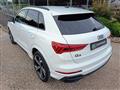 AUDI Q3 45 TFSI e S tronic S Identity Black