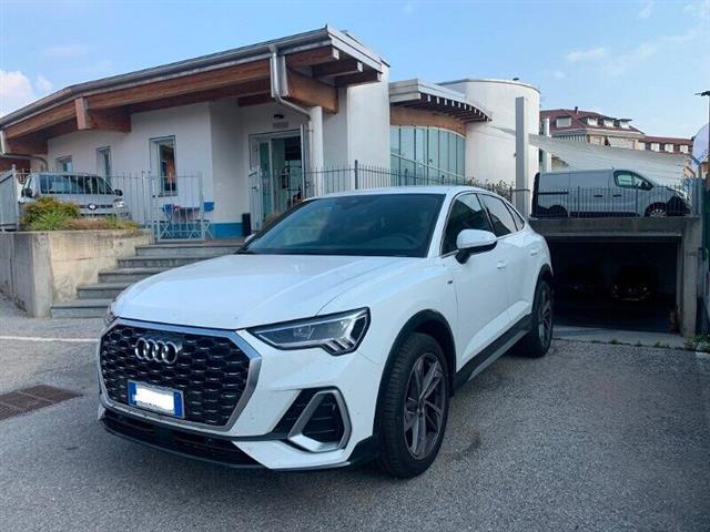 AUDI Q3 SPORTBACK Q3 SPB 40 TDI quattro S tronic S line edition