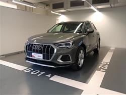 AUDI Q3 35 TDI S tronic Business Advanced