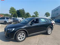 AUDI Q3 35 TDI quattro Business