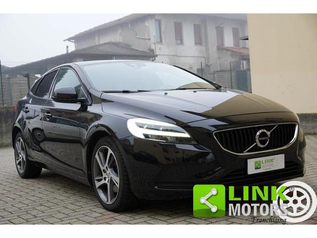 VOLVO V40 2.0 152CV Business Plus 2019 - 105.000KM