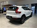 VOLVO XC40 B3 automatico Plus Dark