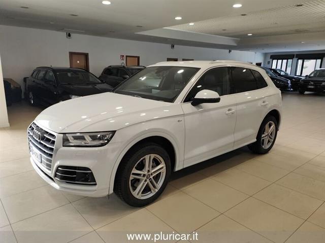 AUDI Q5 40 TDI quattro S tronic S line plus