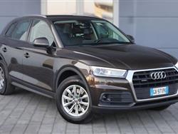 AUDI Q5 35 TDI quattro S tronic Business