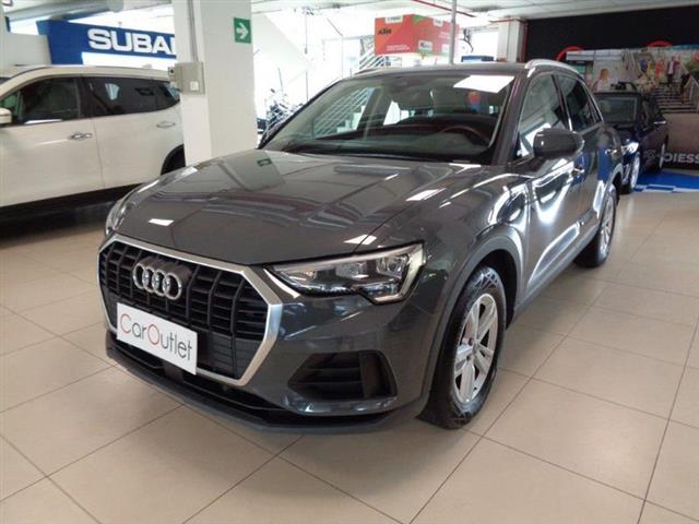 AUDI Q3 35 TDI S tronic Business