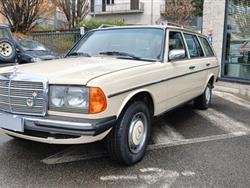 MERCEDES SERIE 200-300 TE Station Wagon