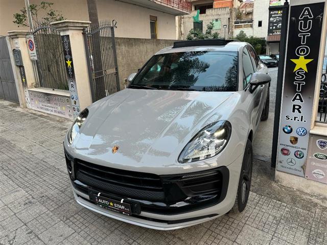 PORSCHE Macan 2.0