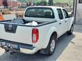 NISSAN Navara 2.5 dci d.cab LE