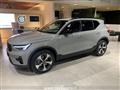 VOLVO XC40 B3 automatico Plus Dark