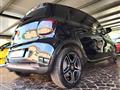 SMART FORFOUR TOTAL BLACK NAVI SENSORI PADDLE BRACCIOLO!