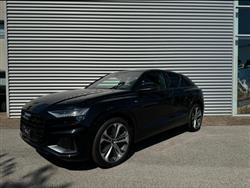 AUDI Q8 55 TFSIe QUATTRO TIPTRONIC S-LINE