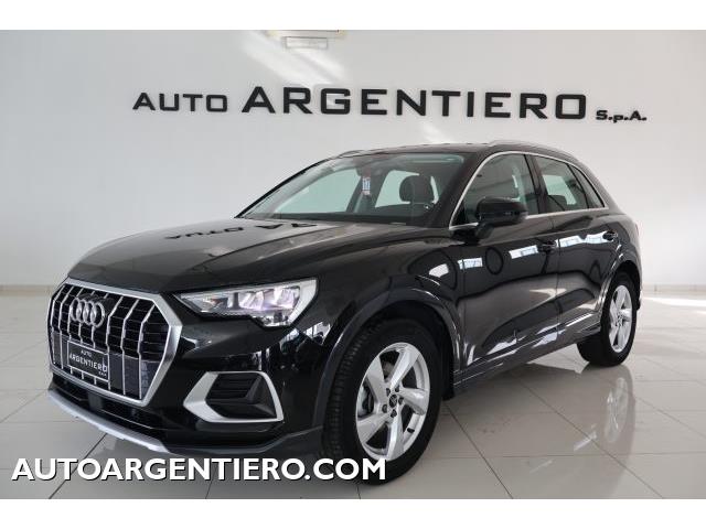 AUDI Q3 35 TDI S tronic Business Advanced