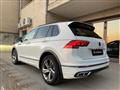 VOLKSWAGEN TIGUAN 2.0 TDI 150 CV SCR DSG R-Line LUCI AMBIENTE