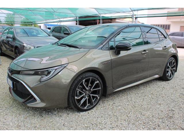 TOYOTA COROLLA 2.0 Hybrid Lounge CVT