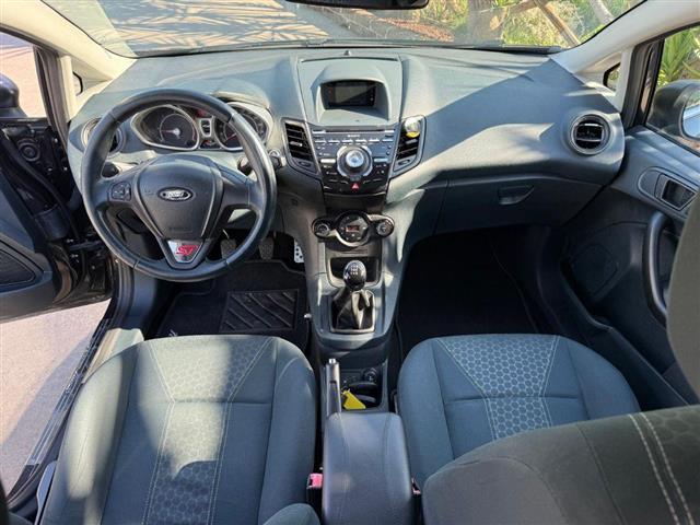 FORD Fiesta 1.4 TDCi 70CV 5p. Titanium.Bs.