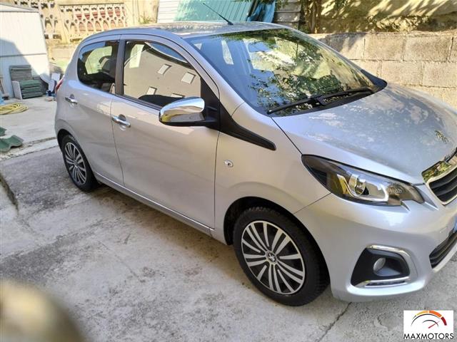 PEUGEOT 108 PureTech 82 5p. Allure