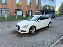 AUDI A3 1.6 tdi Business 110cv s-tronic