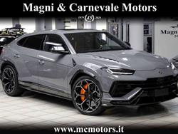 LAMBORGHINI URUS PERFORMANTE|SPECIAL PAINT|FULL CARBON|AKRAPOVICH