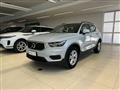 VOLVO XC40 T2 Momentum Core