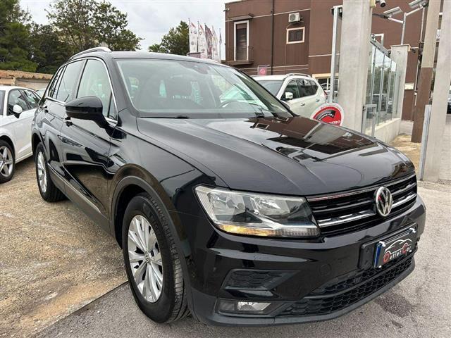 VOLKSWAGEN Tiguan 2.0 TDI 4MOTION Business BMT