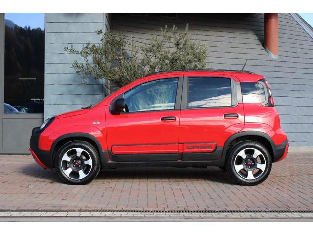 FIAT PANDA 1.0 Hybrid City Cross WinterPack-PDC-Clima auto