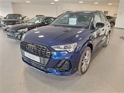 AUDI Q3 45 TFSI e S tronic Identity Black