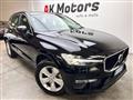 VOLVO XC60 B4 (d) AWD Geartronic Momentum Pro