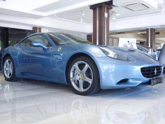 FERRARI California 4.3 dct