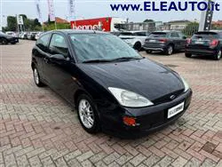 FORD FOCUS 1.8i 16V cat 3p. Trend