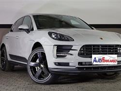 PORSCHE MACAN 2.0