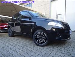 LANCIA YPSILON 1.0 FIREFLY S&S HYBRID ORO KM0