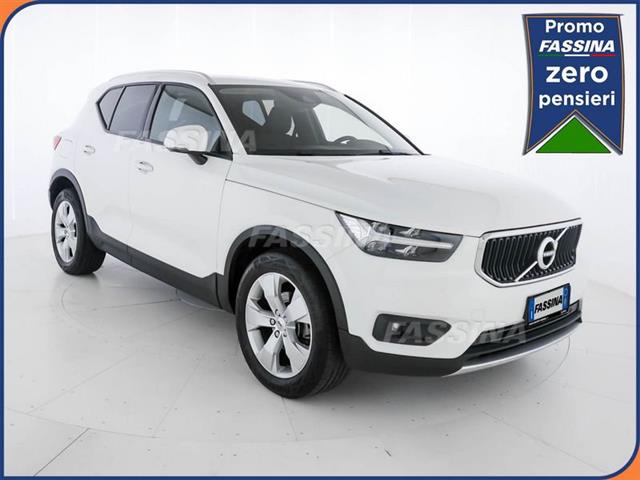 VOLVO XC40 T3 Geartronic Momentum Pro