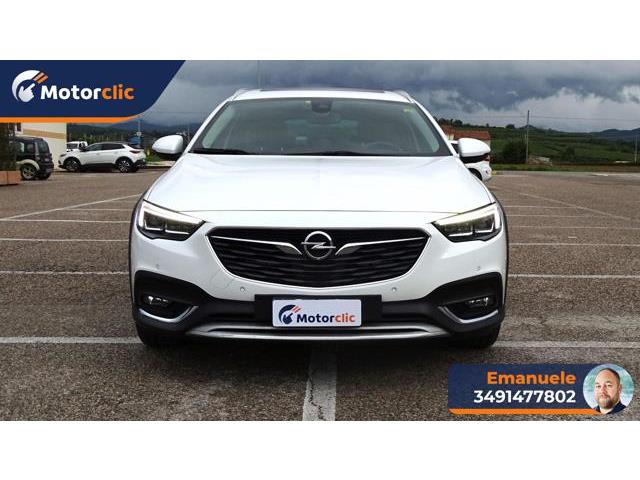 OPEL INSIGNIA 2.0 BiTurbo CDTI S&S aut. Country Tourer Exclusive