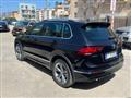 VOLKSWAGEN TIGUAN 2.0 TDI R-LINE SCR DSG 4MOTION Sport BMT