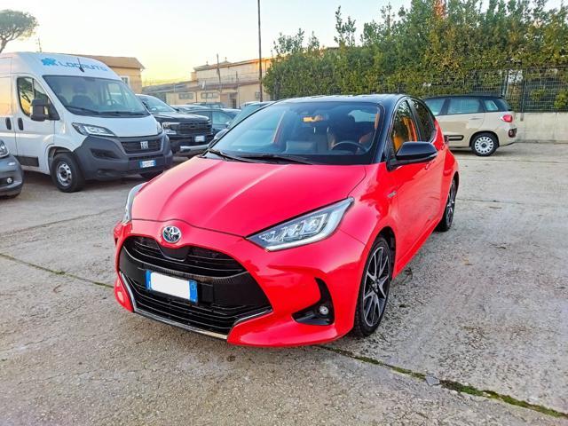 TOYOTA YARIS 1.5h BUSINESS 92cv SAFETYPACK CERCHI LEGA