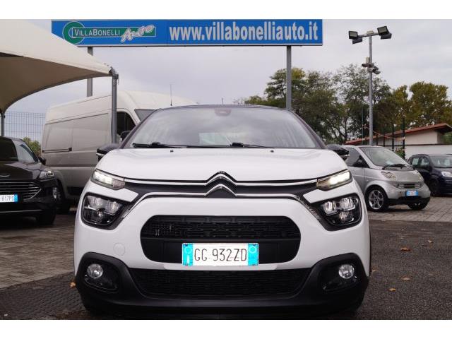 CITROEN C3 110 S&S EAT6 Shine AUT. con montaggio GPL