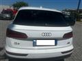 AUDI Q5 2.0 TDI quattro S tronic Business